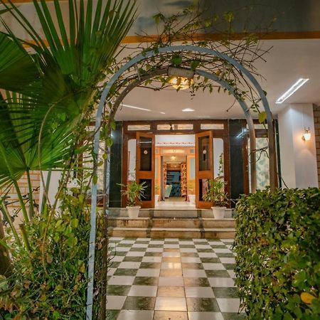 Hotel Ambavgarh Palace أُودايبور المظهر الخارجي الصورة