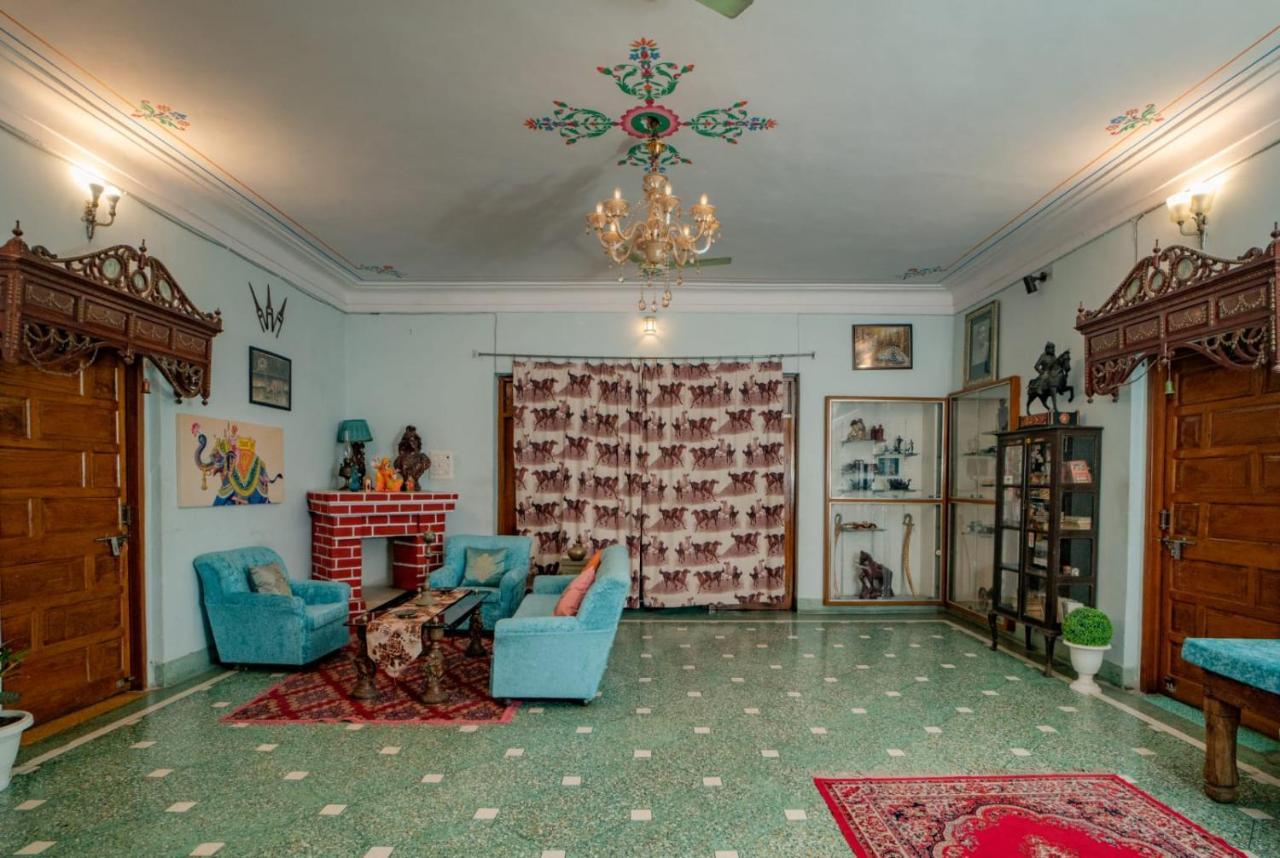 Hotel Ambavgarh Palace أُودايبور المظهر الخارجي الصورة