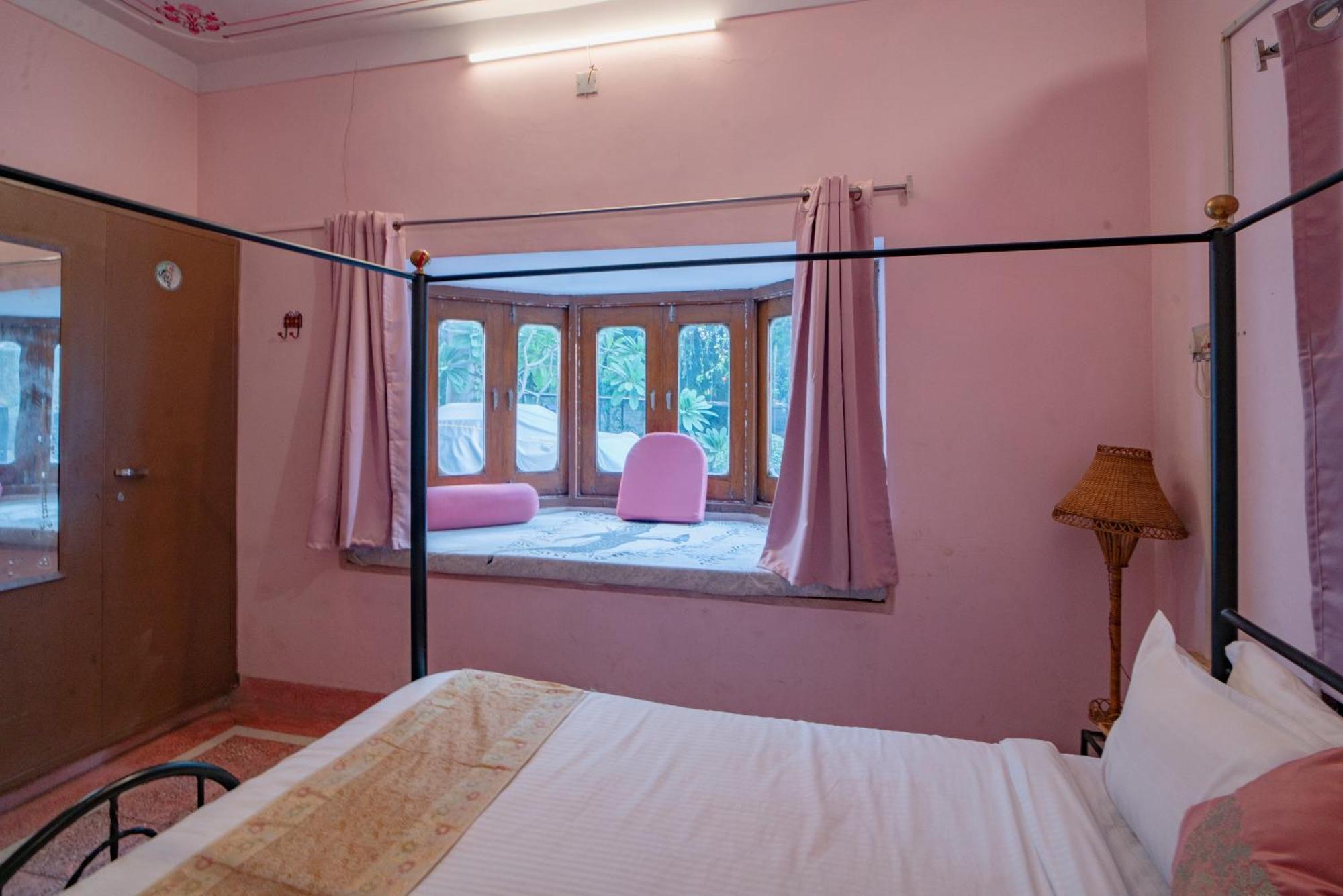 Hotel Ambavgarh Palace أُودايبور المظهر الخارجي الصورة