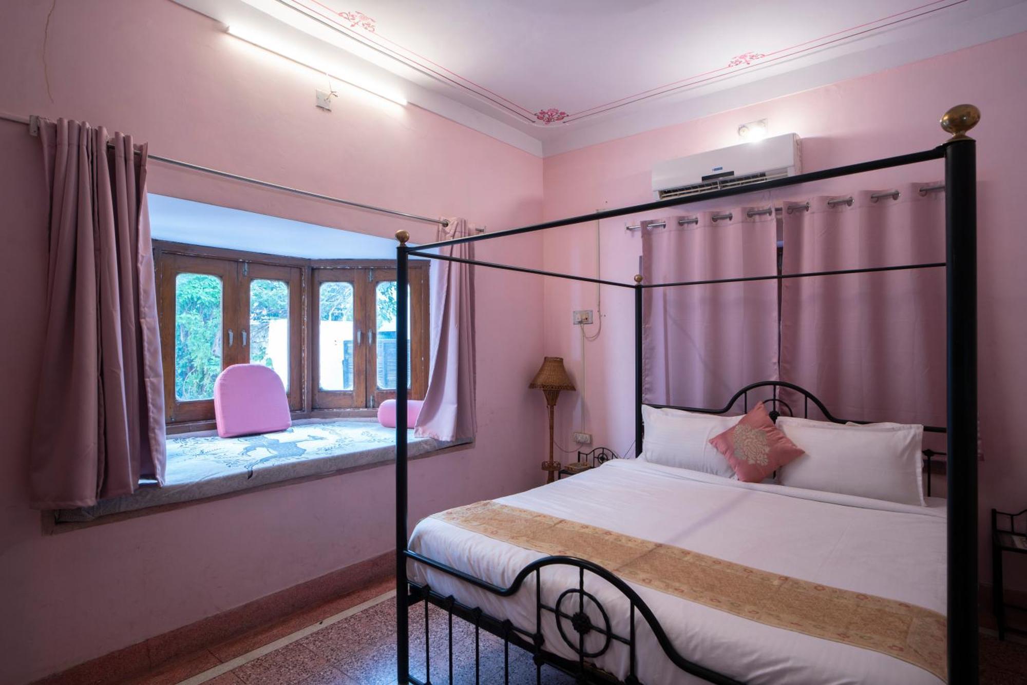 Hotel Ambavgarh Palace أُودايبور المظهر الخارجي الصورة