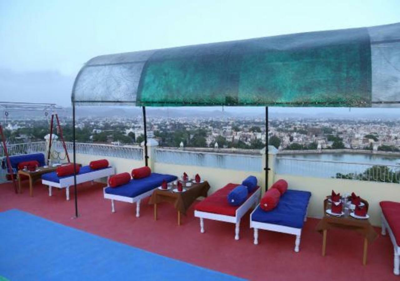 Hotel Ambavgarh Palace أُودايبور المظهر الخارجي الصورة