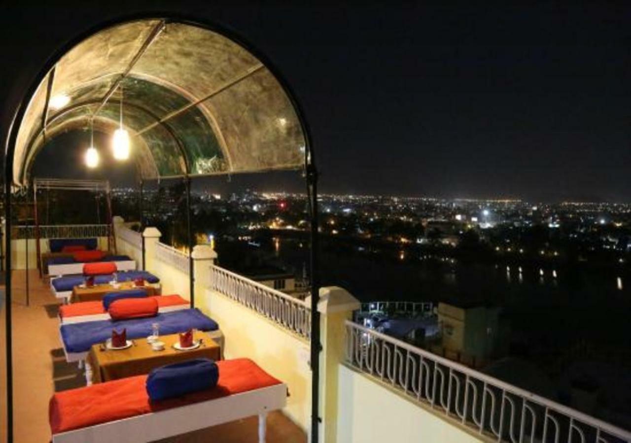 Hotel Ambavgarh Palace أُودايبور المظهر الخارجي الصورة