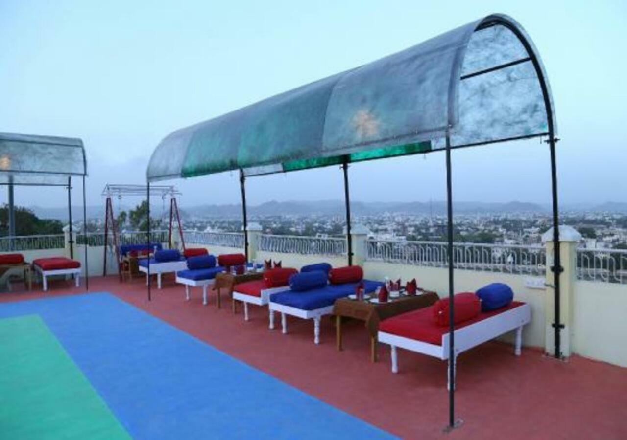 Hotel Ambavgarh Palace أُودايبور المظهر الخارجي الصورة